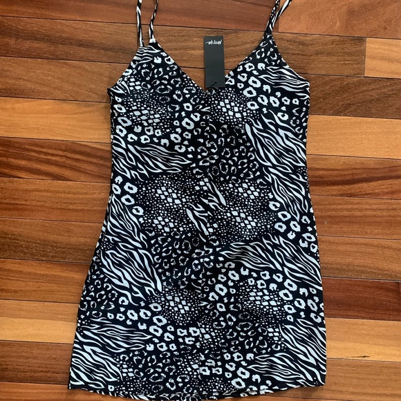 Nasty Gal NWT Size US 2 Animal Print Mini Dress - Picture 3 of 3